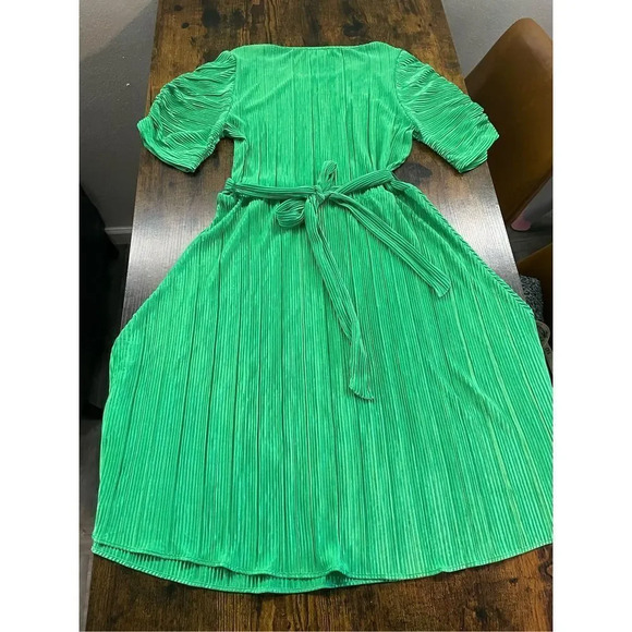 DKNY Belted Plissé-satin Dress - Green- Sz 10 - Picture 13 of 13